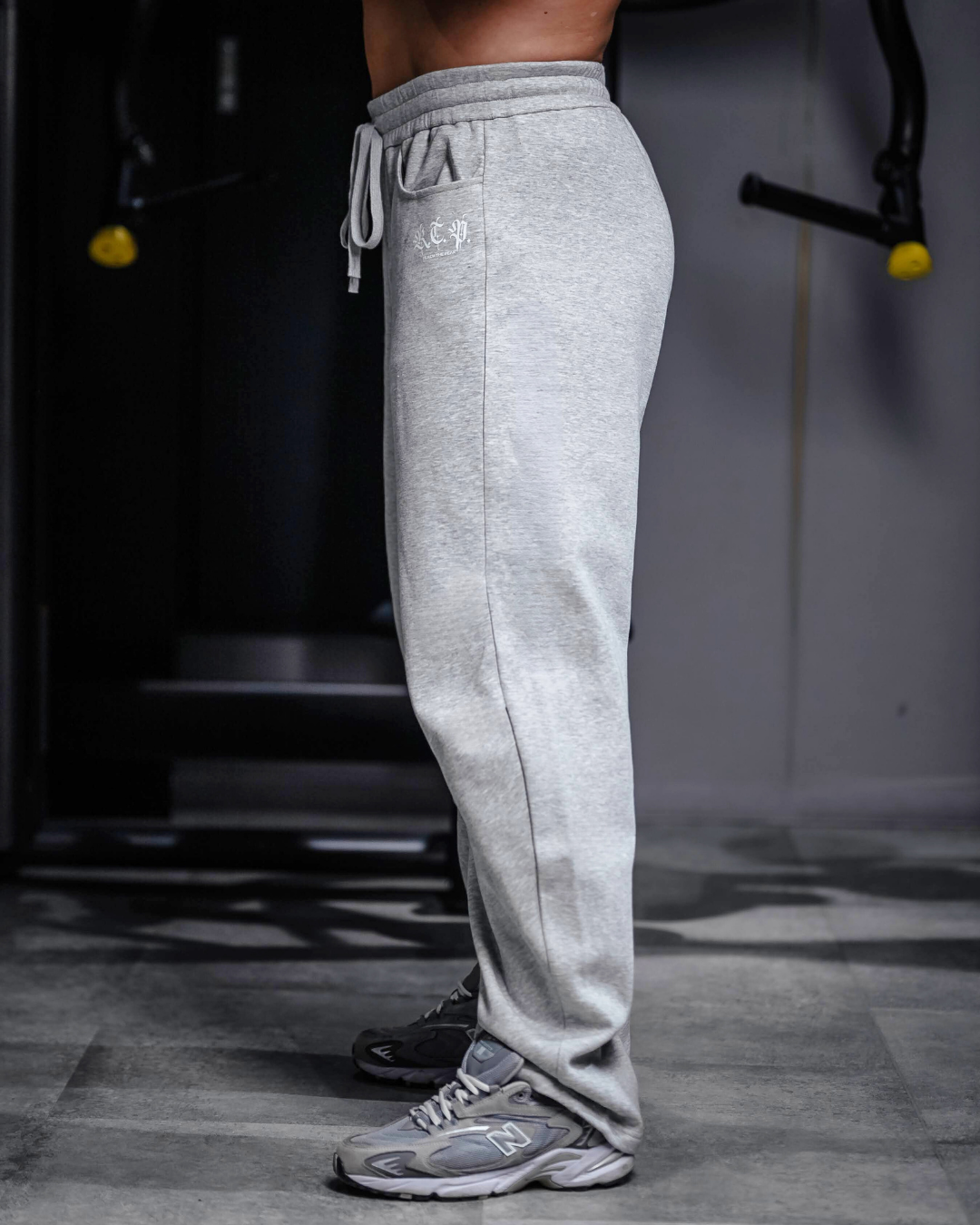 【筋温保持】R.T.P. Warm-Up Bottoms