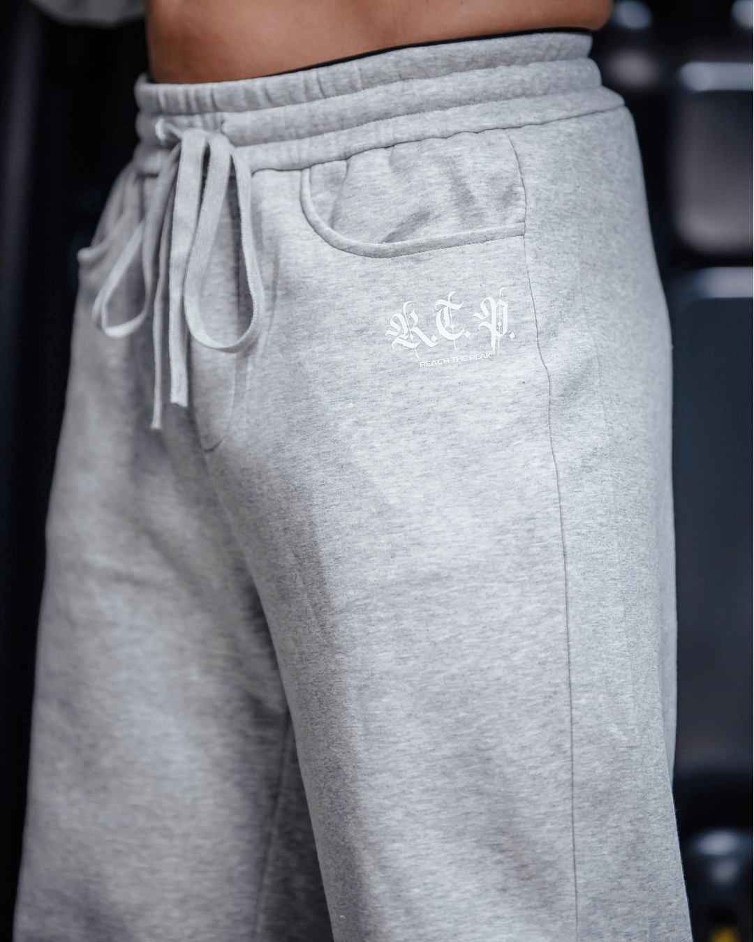 【筋温保持】R.T.P. Warm-Up Bottoms